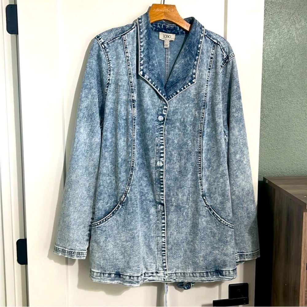 NWOT Logo denim jacket